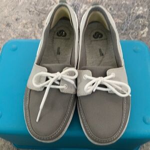 Women’s Cloudsteppers by CLARKS boat shoes like new